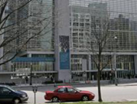 Atienza atribuye el descenso de la demanda de energía a la crisis