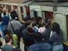 Abren los molinetes del subte, en reclamo de mejores condiciones salariales