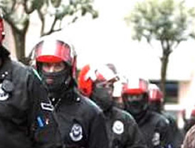 Clinton y McCain favoritos en carrera presidencial