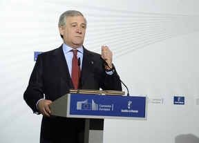 Tajani exalta la labor de Castilla-La Mancha por 'reducir gasto público' y el Parlamento regional