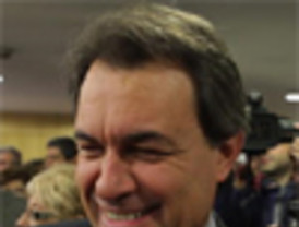 Artur Mas ve 'gato encerrado' en la privatización del Prat
