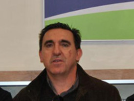 El PP-A dice que Jiménez (PSOE-A) tiene el 'nivel más bajo' de todos los portavoces parlamentarios 'de los últimos 30 años'