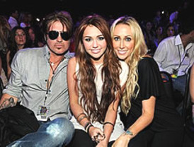 Rajoy dice que 'la marea ya es imparable'