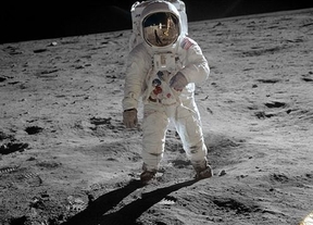 Extrabajadores de la NASA crean la primera agencia de viajes... ¡a la Luna!
