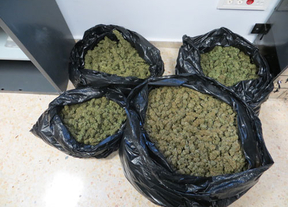 Dos detenidos en Munera (Albacete) que transportaban casi nueve kilos de marihuana en un vehículo