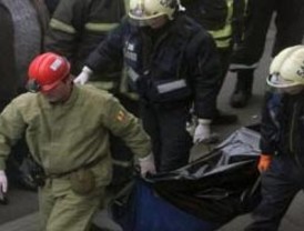 ManU avanza en Carling Cup sin gol de Javier Hernández