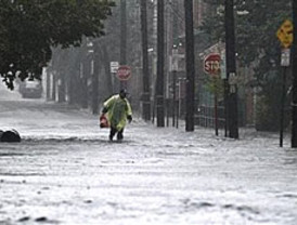 Barbate acumula 180 toneladas de basura en la tercera jornada de huelga