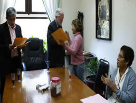 La Pedra de Tartera de Maria Barbal ja té traducció anglesa com a Stone in a Landslide , editada per Peirene