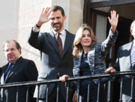 Cospedal zanja la polémica: la rebelión de Aguirre contra el IVA es “simbólica”