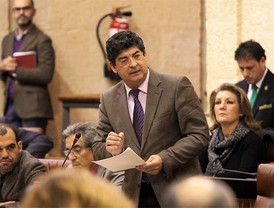 Griñán rechaza la comisión de investigación  sobre los EREs para no ser 'altavoz de intereses partidistas'