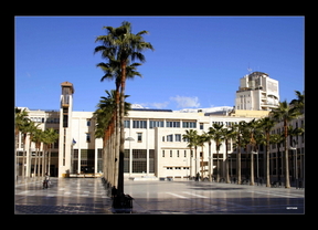 El Ayuntamiento de El Ejido se engalana para recibir la inicitiva 'Emprendedores 2020'