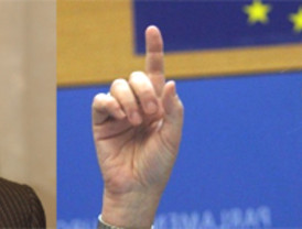 Sarkozy vuelve a protagonizar un 'encontronazo' con Reding