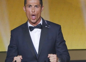 Cristiano Ronaldo se impone a Neuer y a Messi y gana su tercer Balón de Oro