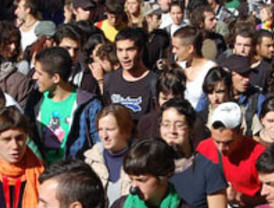 Convocan a los estudiantes de Secundaria a la huelga y a manifestarse contra recortes Gobierno central y regional