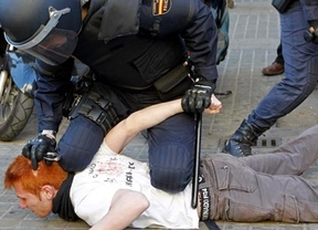 Durísimas denuncias de agresiones policiales y acoso fuera ya de las manifestaciones en Valencia