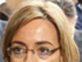 Griñán acoge como halagos que se identifique a Mar Moreno como su relevo