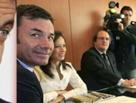 Rajoy se hace la foto hasta con la cola del Inem: 'Cuando gobierne bajará el paro'