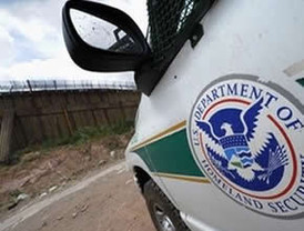 Merkel sale victoriosa del debate televisado con Steinmeier