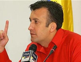 EE.UU. se muestra 'comprensivo' con la decisión española de retirar las tropas de Kosovo