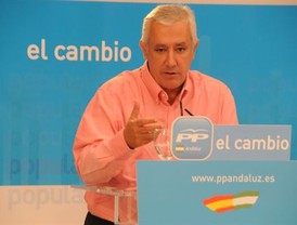 Arenas: 'Se acabó el dóberman, quien privatiza y recorta es el PSOE'