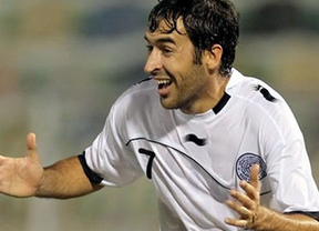 Otro título para Raúl vestido de blanco... gana la Liga con el Al Sadd de Catar