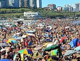 La Provincia espera un 20% más de turistas en la temporada