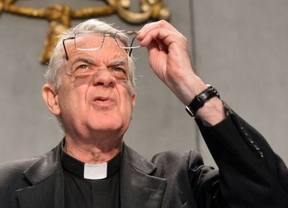 La renuncia del Papa pilla por sorpresa incluso al Vaticano: su portavoz, Lombardi, lo reconoce