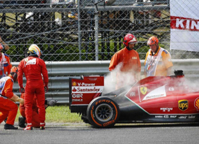Alonso: "Tuvimos problemas con el kers, o apagábamos el coche o se rompía el motor"