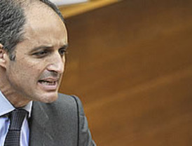 El fiscal pide para Camps una multa de 41.250€ por el caso de los 'trajes'