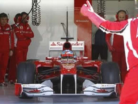 Soto, González y los presidentes de las cajas del SIP liderado por Caja Madrid y Bancaja explican la fusión a Aguirre