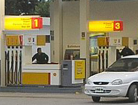 La gasolina se encarece un 1% por las revueltas árabes y se sitúa a 0,1 céntimos de su máximo histórico