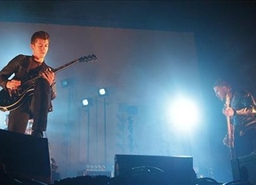 Arctic Monkeys derrochan madurez y confianza en Madrid