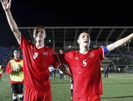 El Ibex 35 sube un 1,87% al cierre de la sesión y recupera los 8.800 puntos