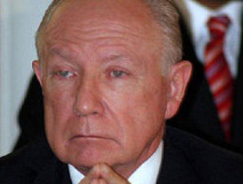 Anonymous responde a las detenciones atacando la web de la Policía Nacional