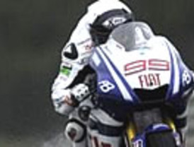 El ya campeón Lorenzo demuestra lo que es la ambición: gana también en Estoril