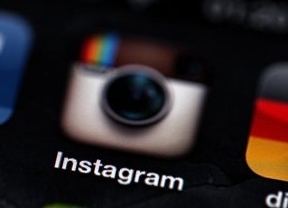 Instagram recibe la primera demanda colectiva tras cambiar sus normas de servicio