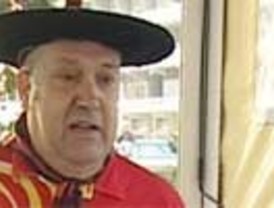 Manolo el del Bombo cierra su bar en protesta por la ley anti-tabaco