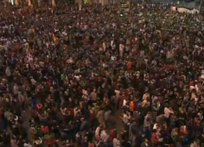 26-S : Una manifestación mucho más pacífica 'rodea' el Congreso