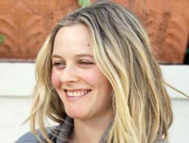 Alicia Silverstone está embarazada