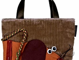 Coccinelle, con un zoo en bandolera