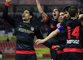 Sevilla-Atlético, la polémica sigue: un protestado gol de Falcao da el triunfo a los de Simeone (0-1)