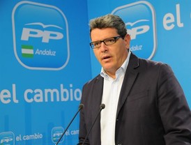 ZP contraataca: no habrá 'decretazo' laboral, sino proyecto de ley negociado