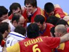 España puede con Islandia (32-24) y se mete en las semifinales