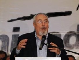 Oposición dice que popularidad de Chávez está en caída