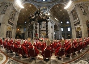 ¿Guerra de cardenales tras la primera fumata negra?: profunda división en la Iglesia católica