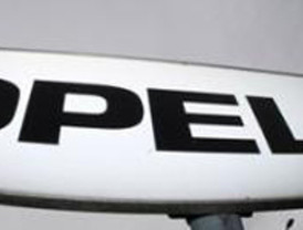 El déficit comercial español redujo 54,8% interanual