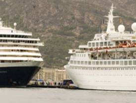 CARTAGENA RECIBE DOS CRUCEROS CON MÁS DE DOS MIL TURISTAS