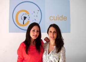 Paula García y Esther Prieto han puesto en marcha 'Cuide', todo un compromiso cívico con las personas dependientes
