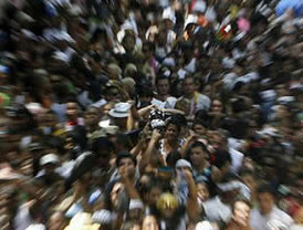 Jim Carrey inaugura un tren