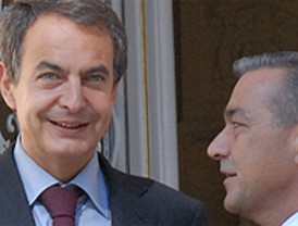 Zapatero cede ante Rivero en el espinoso tema de las aguas de Canarias